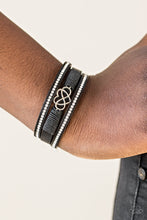 Load image into Gallery viewer, Hustlin Heart - Black Bracelet