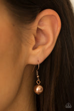 Load image into Gallery viewer, Catwalk Champ - Copper Necklace