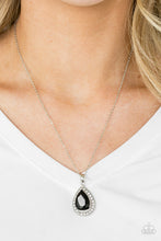 Load image into Gallery viewer, Because Im Queen - Black Necklace