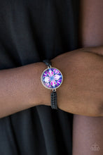 Load image into Gallery viewer, Tropic Topic - Black Bracelet