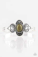 Load image into Gallery viewer, Dream COWGIRL - Green Bracelet