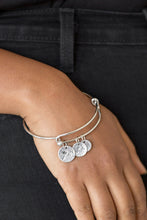 Load image into Gallery viewer, Dreamy Dandelions - Silver Bracelet