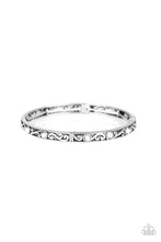 Load image into Gallery viewer, Malibu Marvelous - White Bracelet