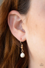 Load image into Gallery viewer, Basic Groundwork - Gold Necklace
