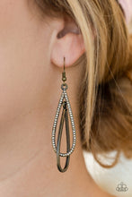 Load image into Gallery viewer, Spotlight Splendor - Brass Earrings