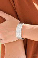 Load image into Gallery viewer, Absolute Amazon - Silver Bracelet