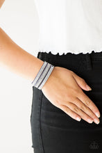 Load image into Gallery viewer, Fashion Fanatic - Blue Snap Bracelet