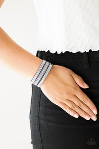 Fashion Fanatic - Blue Snap Bracelet
