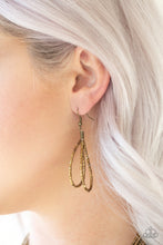 Load image into Gallery viewer, Knotted Knockout - Brass Necklace