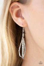 Load image into Gallery viewer, Catwalk Queen - Silver Necklace