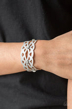 Load image into Gallery viewer, Runaway Radiance - Silver Bracelet