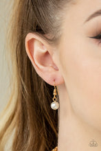 Load image into Gallery viewer, Pearl Pageant - Gold Necklace