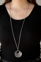 Load image into Gallery viewer, Breaking Pattern - Silver Necklace