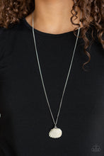 Load image into Gallery viewer, Show and SHELL - Silver Necklace
