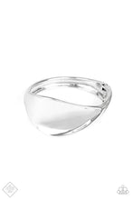 Load image into Gallery viewer, Retro Reflections - Silver Bracelet