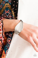 Load image into Gallery viewer, Retro Reflections - Silver Bracelet