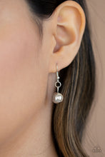 Load image into Gallery viewer, Hand-Knotted Knockout - Silver Necklace