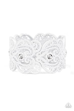 Load image into Gallery viewer, Vintage Romance - White Bracelet