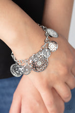 Load image into Gallery viewer, Trinket Tranquility - White Bracelet