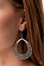 Load image into Gallery viewer, Vineyard Venture - Silver Earrings