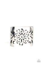 Load image into Gallery viewer, Get Your Bloom On - Black Bracelet