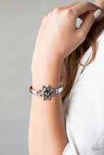 Load image into Gallery viewer, Sahara Garden - Black Bracelet