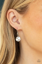 Load image into Gallery viewer, GLISTEN Closely - Silver Necklace