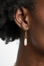 Load image into Gallery viewer, BEACHFRONT and Center - Gold Necklace