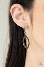Load image into Gallery viewer, The OVAL-achiever - Black Gunmetal Necklace