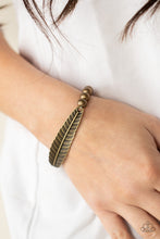 Load image into Gallery viewer, Featherlight Fashion - Brass Stretchy Bracelet