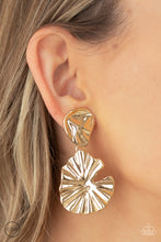 Load image into Gallery viewer, Empress Of The Amazon - Gold Earrings