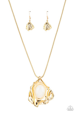 Amazon Amulet - Gold Necklace