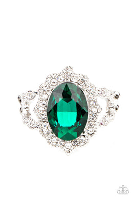 Oval Office Opulence - Green Dainty Ring