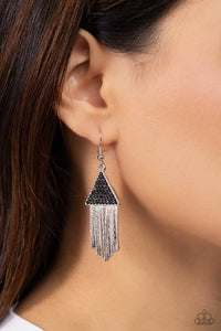 Pyramid SHEEN - Black Earrings