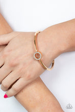 Load image into Gallery viewer, Center COUTURE - Gold Bangle Bracelet