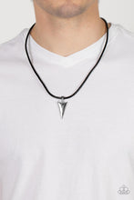 Load image into Gallery viewer, Pharaohs Arrow - Black Necklace