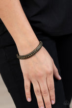 Load image into Gallery viewer, Risk-Taking Twinkle - Brass Bracelet
