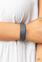 Load image into Gallery viewer, Haute Heartbeat - Silver Bracelet