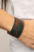 Load image into Gallery viewer, Positively Peacock - Blue Bracelet