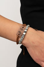 Load image into Gallery viewer, Poncho Paradise - Black Bracelet