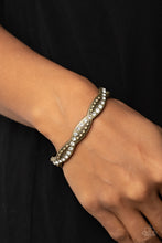 Load image into Gallery viewer, Empire Envy - Brass Bracelet