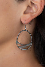 Load image into Gallery viewer, Segmented Shimmer - Black Gunmetal Earrings