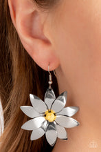 Load image into Gallery viewer, Pinwheel Prairies - Yellow Earrings