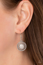 Load image into Gallery viewer, Desert Décor - Silver Necklace