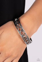 Load image into Gallery viewer, Versailles Villa - Silver Bracelet
