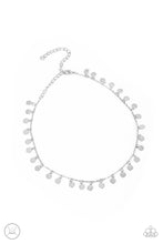 Load image into Gallery viewer, Champagne Catwalk - Silver Choker Necklace