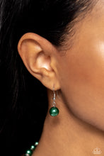 Load image into Gallery viewer, Manhattan Mogul - Green Necklace