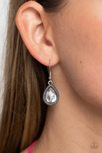 Load image into Gallery viewer, Casanova Clique - Pink Necklace