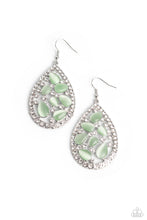 Load image into Gallery viewer, Cats Eye Class - Green Earrings