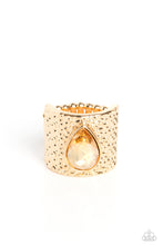 Load image into Gallery viewer, Singed Shape - Gold Ring